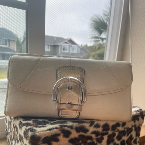 Coach Buckle Snap Wallet in cream and metallic gold. - Picture 6 of 16